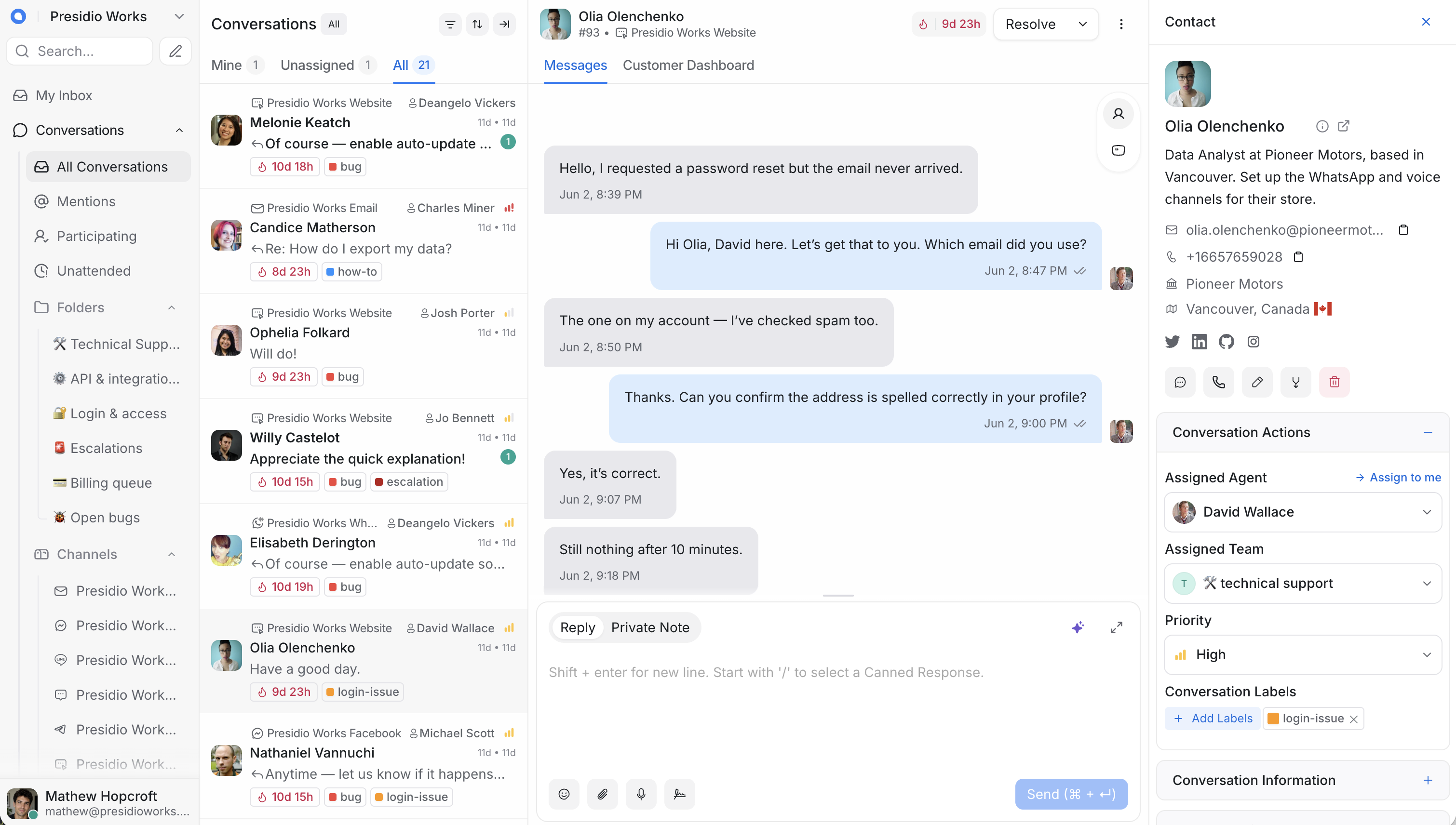 Chatwoot dashboard showing a customer conversation